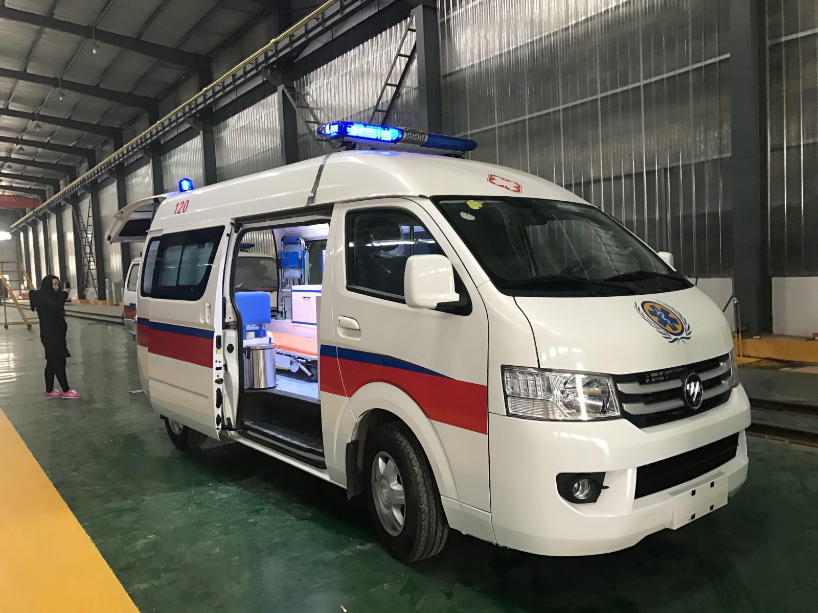 鹤岗救护车转院