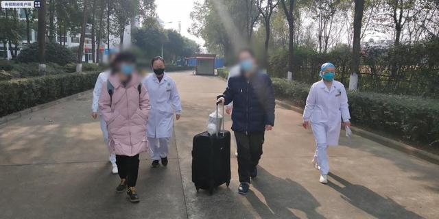 鹤岗病人院后返乡